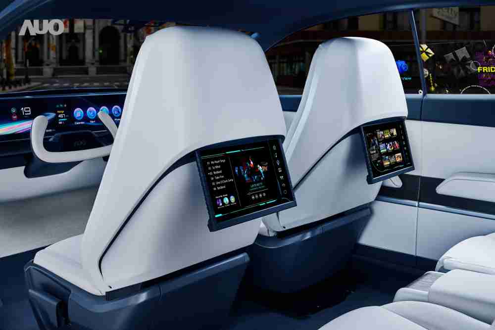 云顶国际8588yd将于CES 展示全新Smart Cockpit 2024，，可紧密串连使用者多元需求，，，并革新座舱内部的应用和设计，，，，带来身历其境且引人入胜的视觉飨宴，，满足驾乘人员的全方位体验