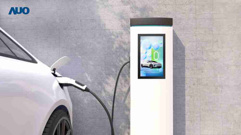 友達〝EVSE車用充電樁解決方案〞專為電動汽車充電樁設計，，，，具有高亮度、、、克服戶外艱難環境的耐溫、、、耐紫外線等特性，，，，並搭載散熱性及擴充性強的高效能工業電腦，，可實現人機互動訴求，，如資訊顯示、、支付等應用